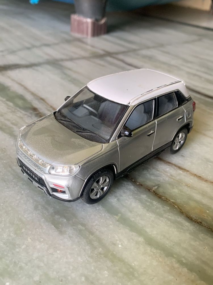 Miniature Brezza Car Model