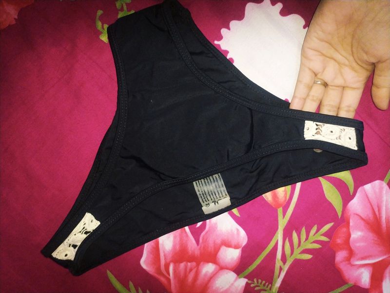 4 Panty 1 Bra Combo