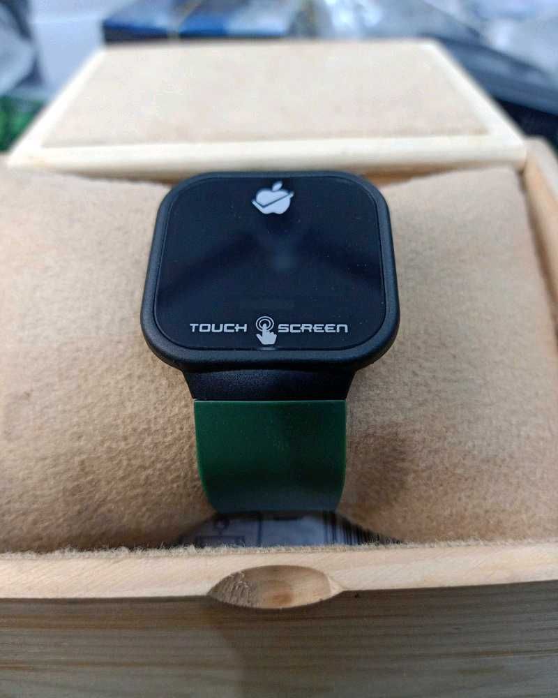 Premium Apple Logo Green Modern Watch