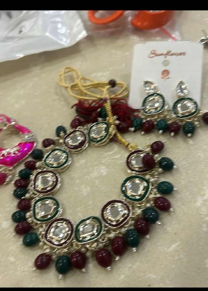 Maroon N Green Set