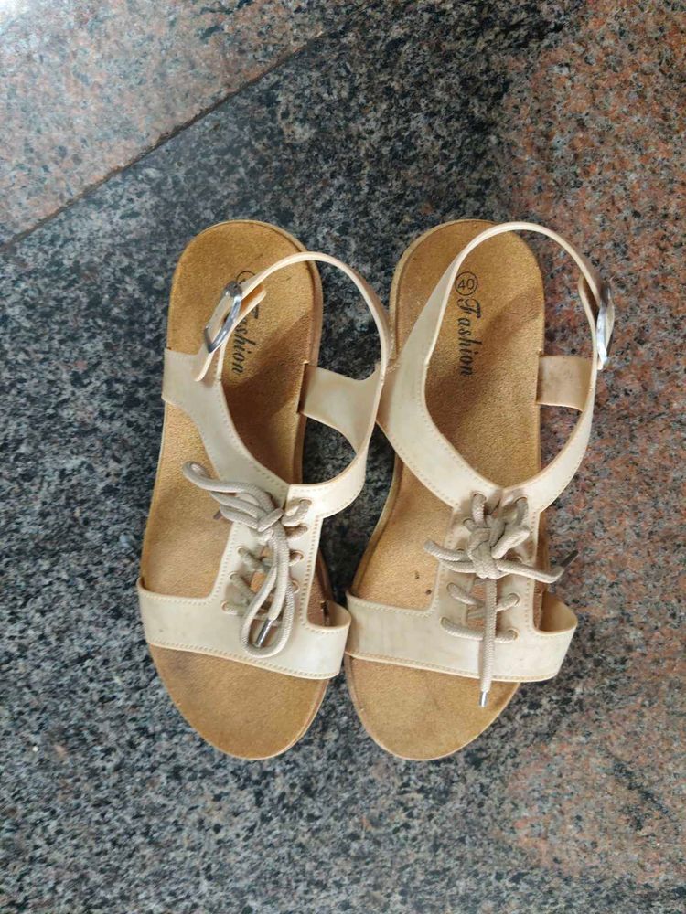 Sandal