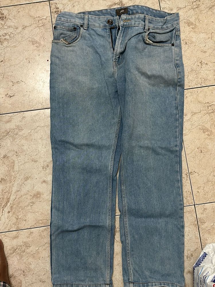 Max Blue Jeans