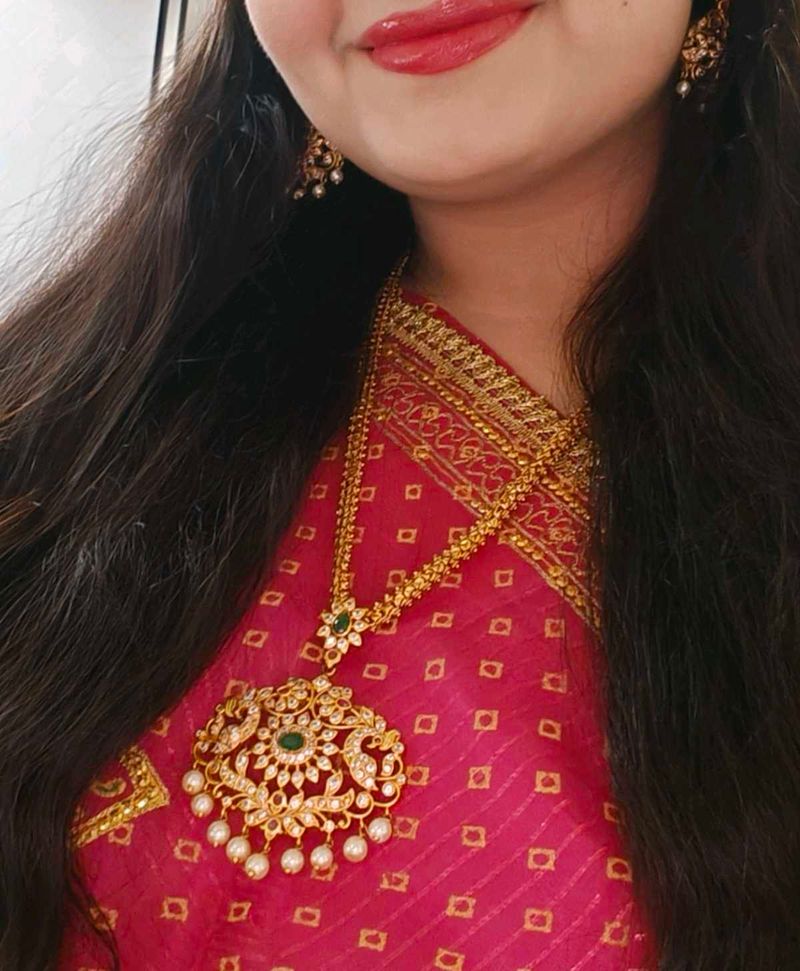 Elegant Gold-Plated Necklace Set