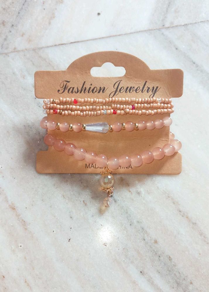 SALE 🆕Beaded Bracelet Set