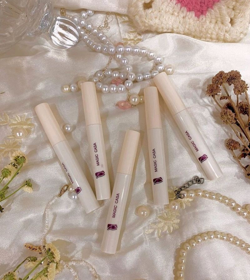 IMPORTED MAGIC CASA LIP GLAZE