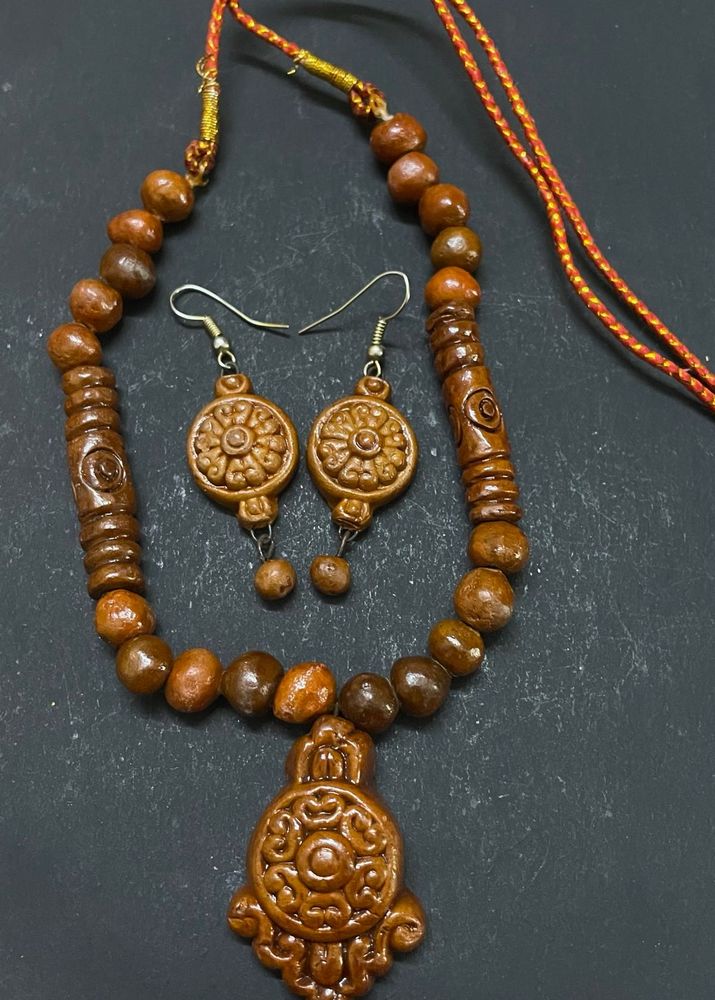 Clay Necklace &amp; Earring Set