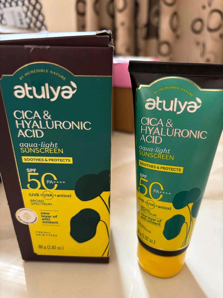 Atulya Cica &amp; Hyaluronic Acid Sunscreen SPF 50