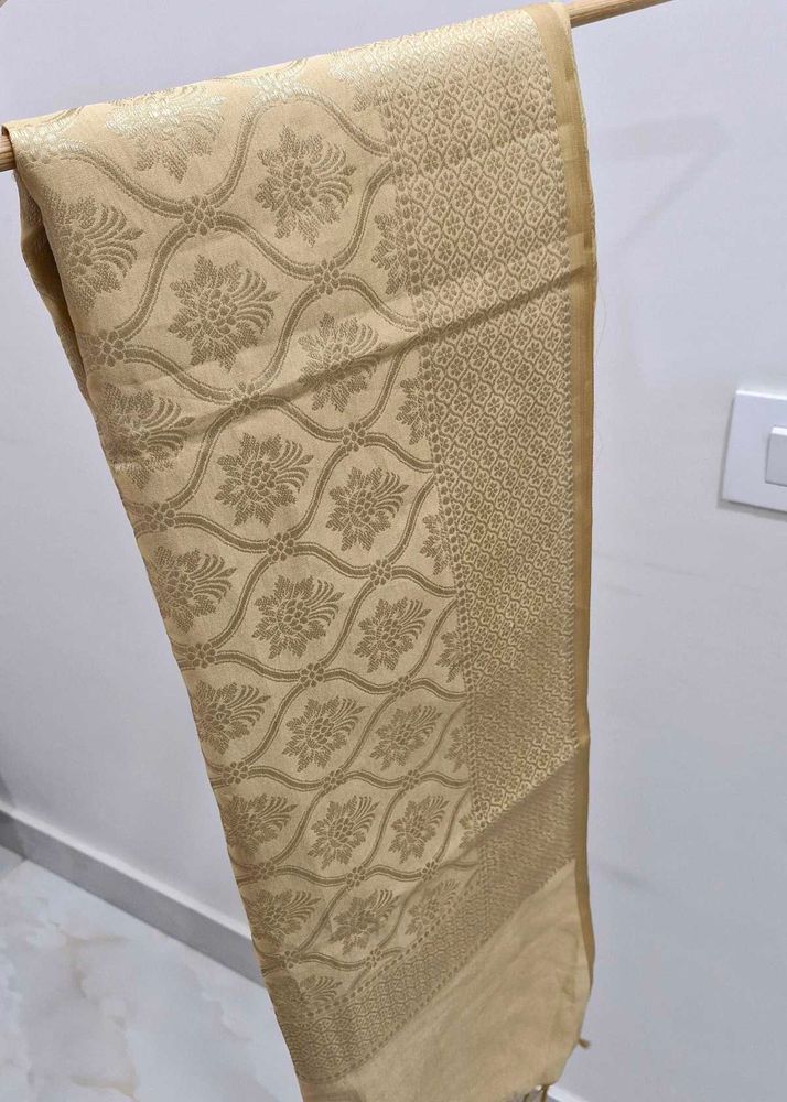 Golden Zari Dupatta