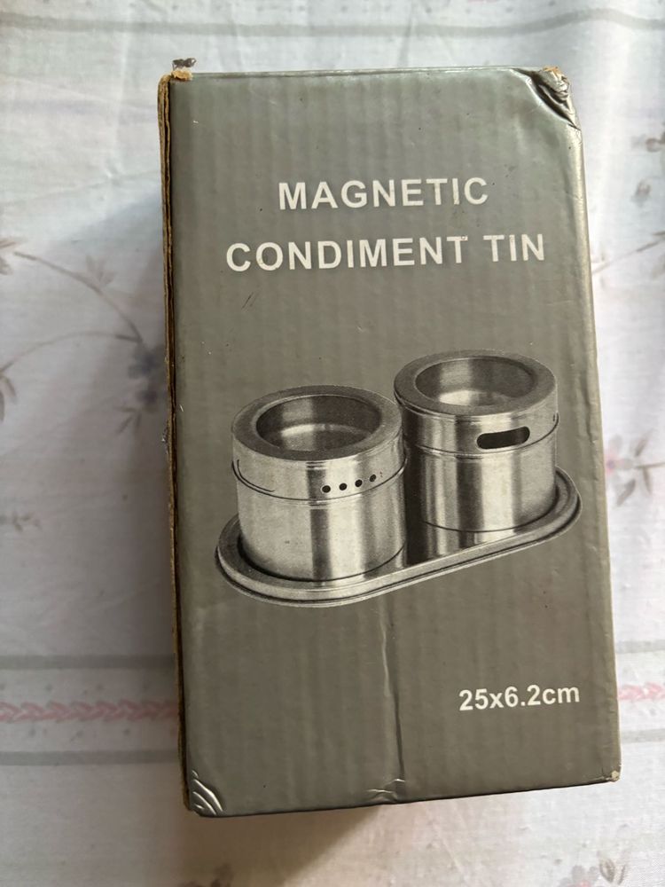 Magnetic Condiment Tin Set