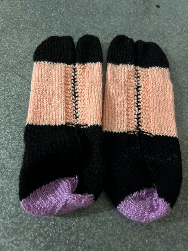 Handmade Knitted Split Toe Socks