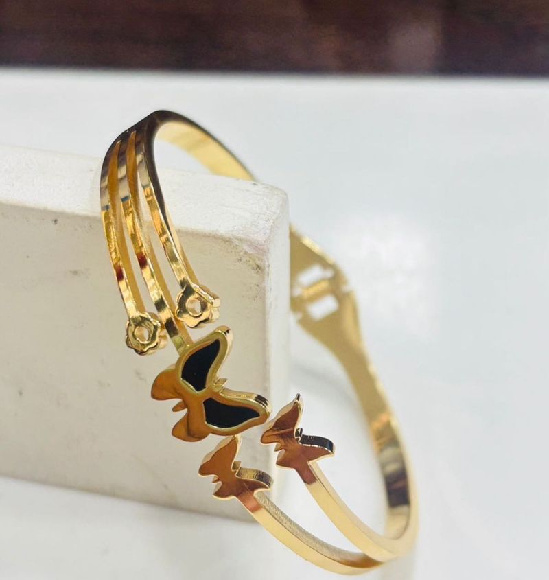 Anti tarnish Gold Butterfly Bangle/bracelates