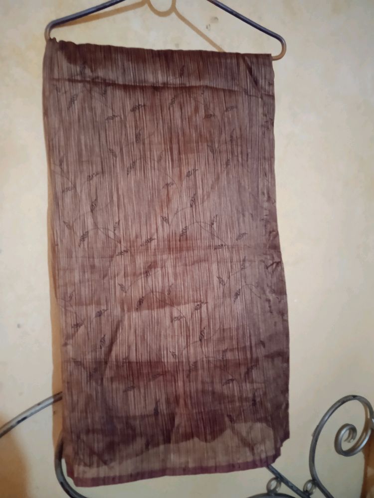 Brown Saree With Black Print😍