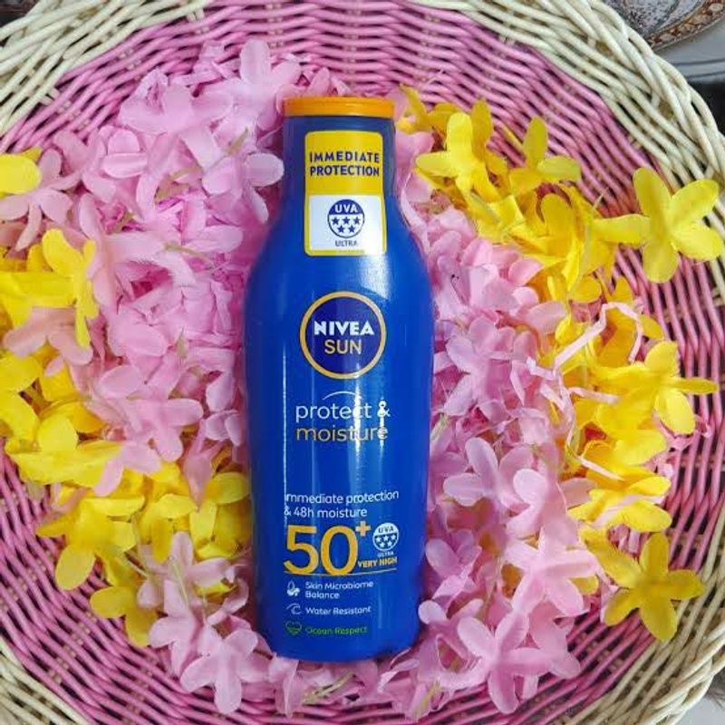 Nivea Sun Protect &amp; Moisture