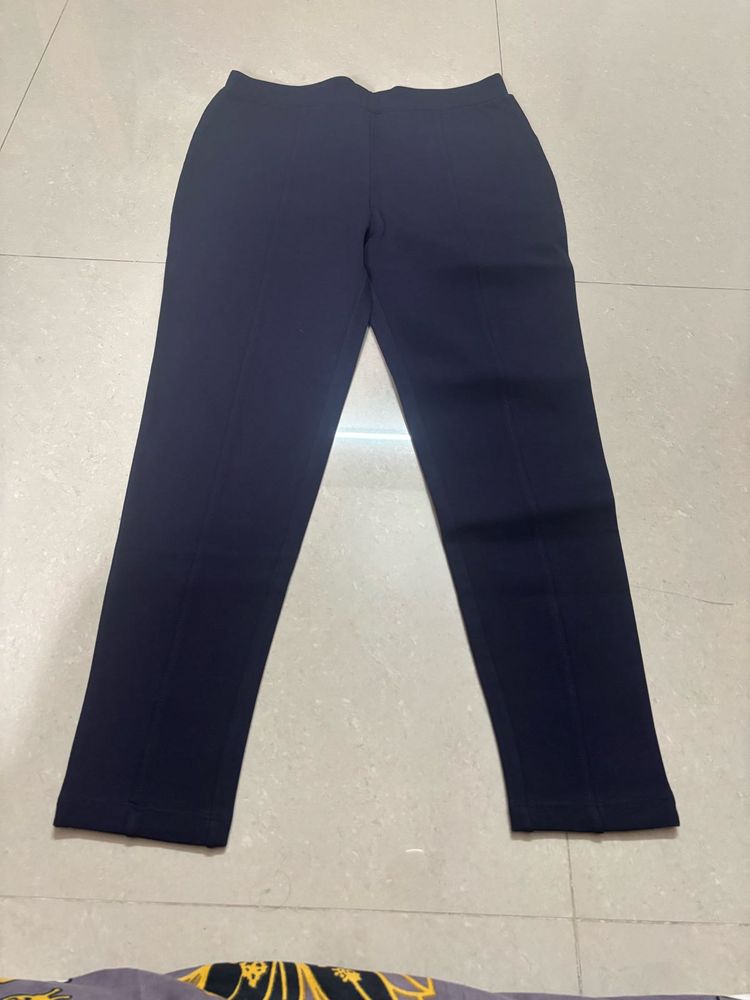 🆕 “Code” Navy Treggings