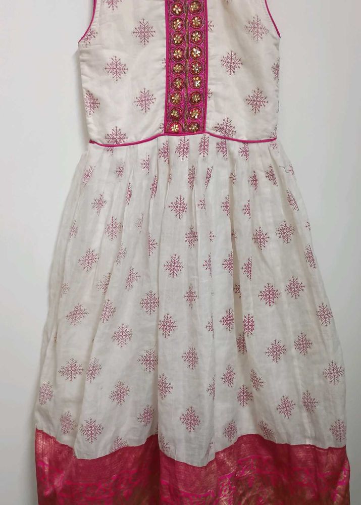 Girl&#39;s Ethnic Dress
