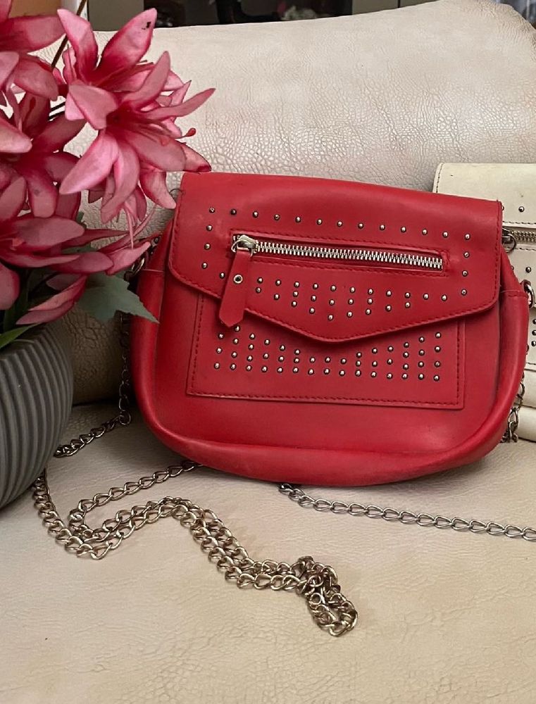 Korean Red bag🍄🥤