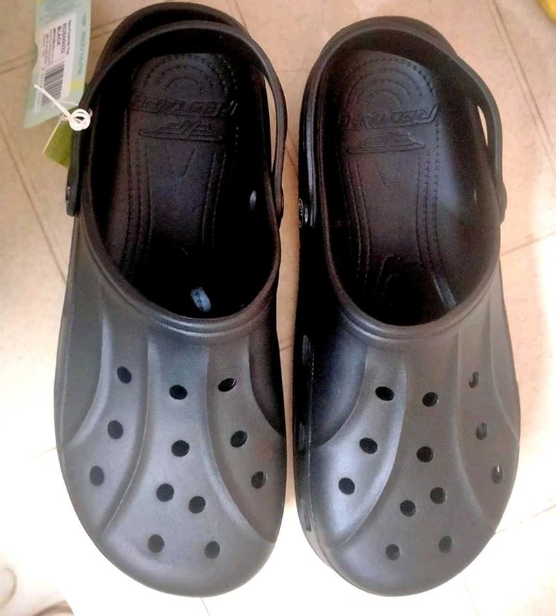 Brand New Unused 11 Number Men Clogs Shoe