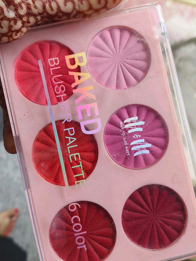Baked Blusher Pallette