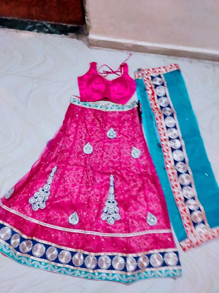 पार्टी वियर लहंगा चोली