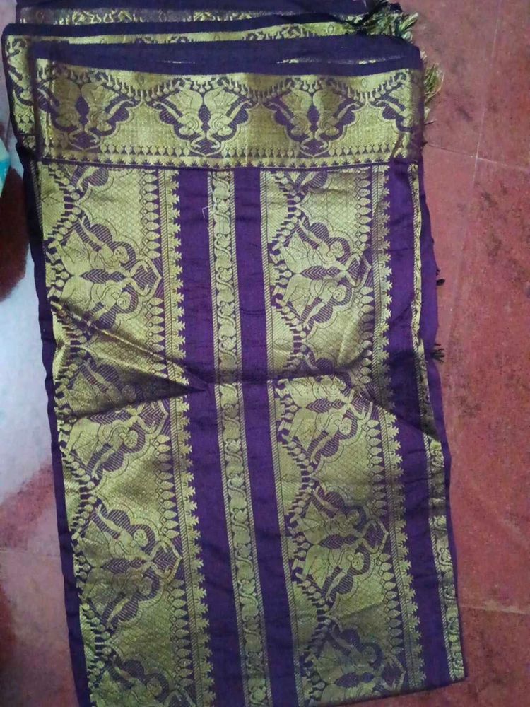 Elegant Purple &amp; Gold Saree