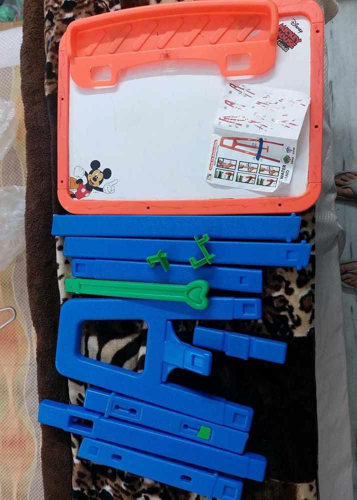 Disney Mickey Mouse Easel With White &amp; Chalk Board