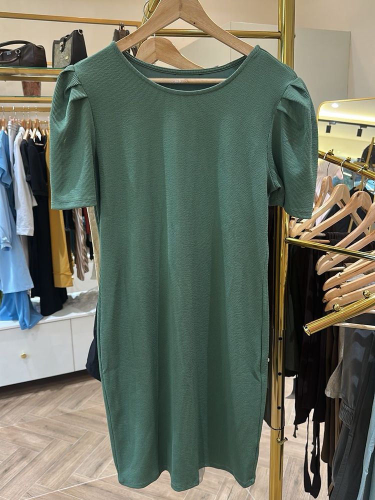 Green Puff Sleeve Midi Dress
