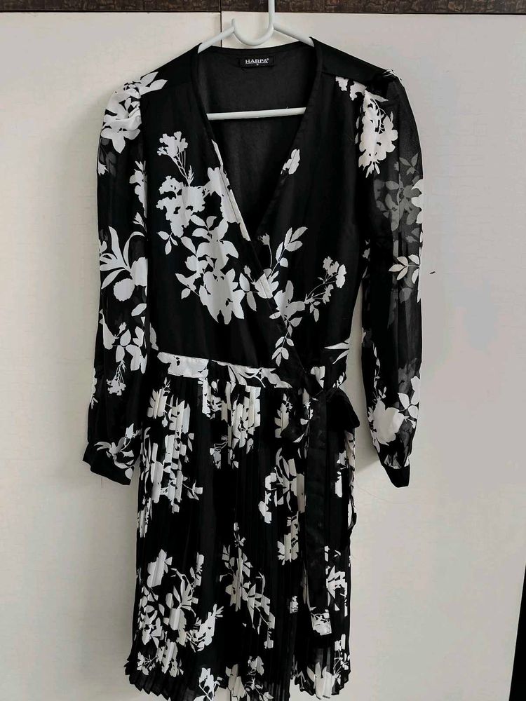 Harpa Black A-line Wrap Dress