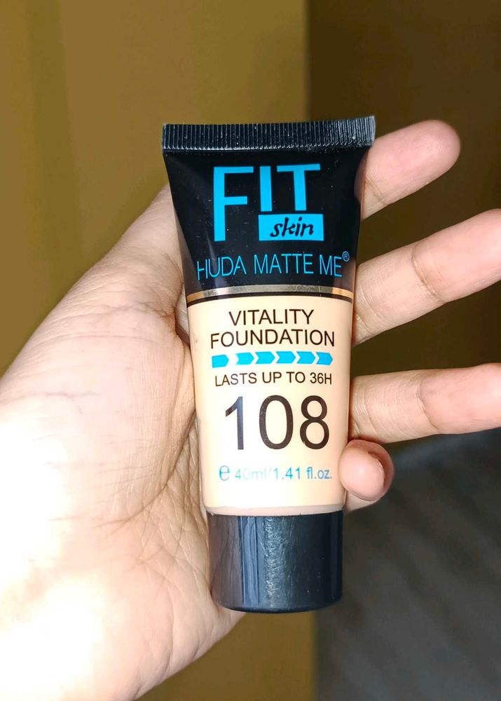 Fit Skin Huda Matte Me Foundation - Shade 108