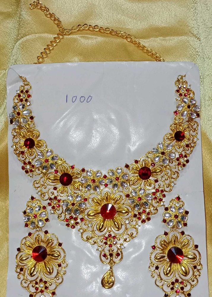 Elegant Necklace Set