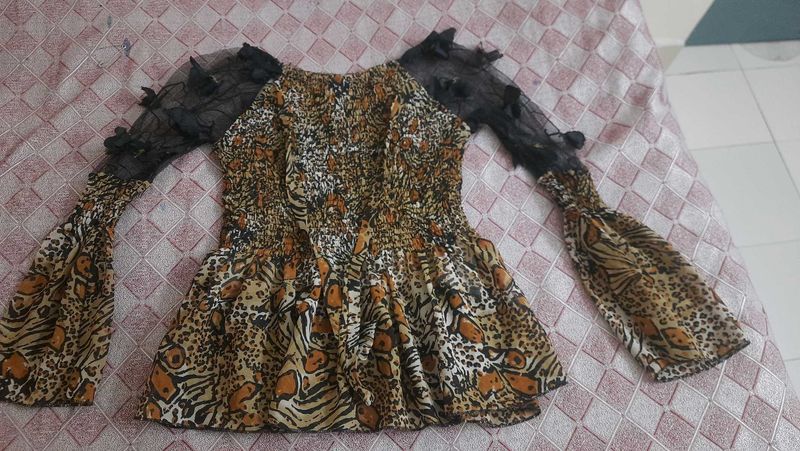 Tiger Print Top (Offer For Now Only ) 🔥