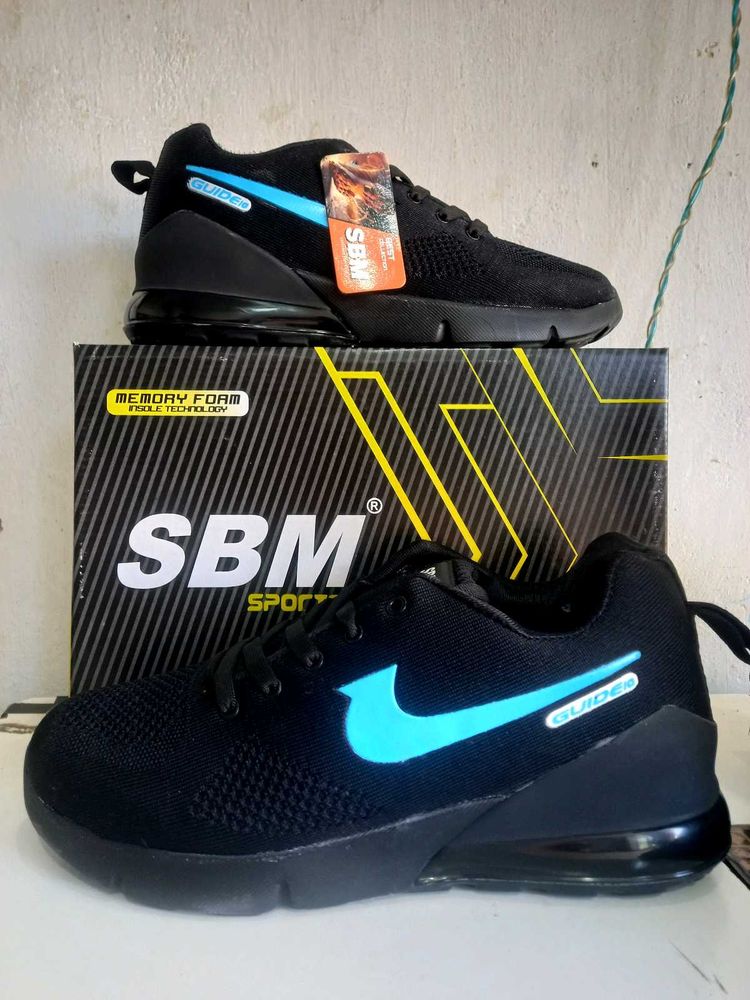 Stylish Black Casual Shoes Size 6,7,8,9.