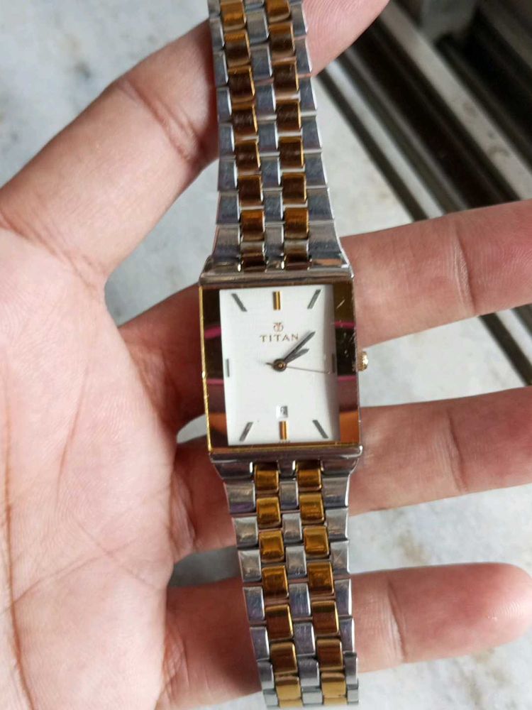 Titan Orignal Quartz Analog with Date White Dial