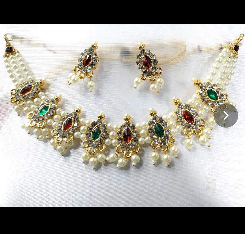 Pearl Necklace Set