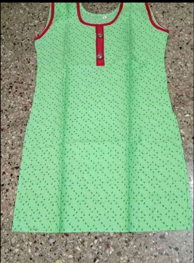 Sunday Sale.. Price Drop..Brand New Catalogue Piec