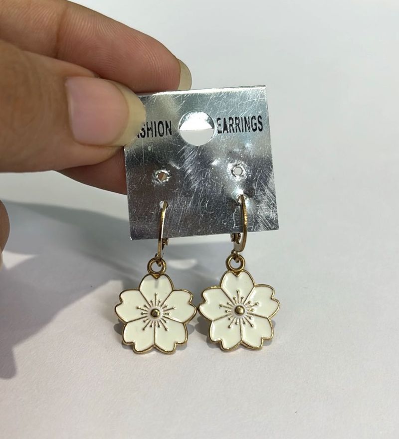 White Flower Drop Earrings