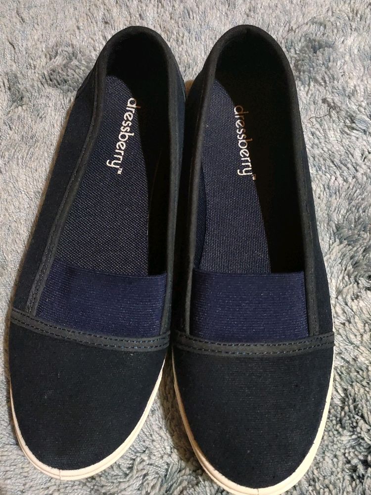 Dressberry Women Slip-on Casual Shoe