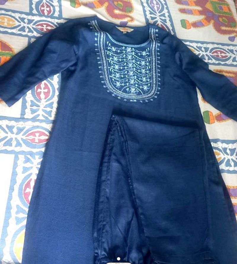 Elegant Navy Embroidered Kurta Set