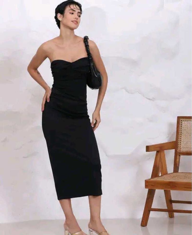 Chic Black Bodycon Midi Dress