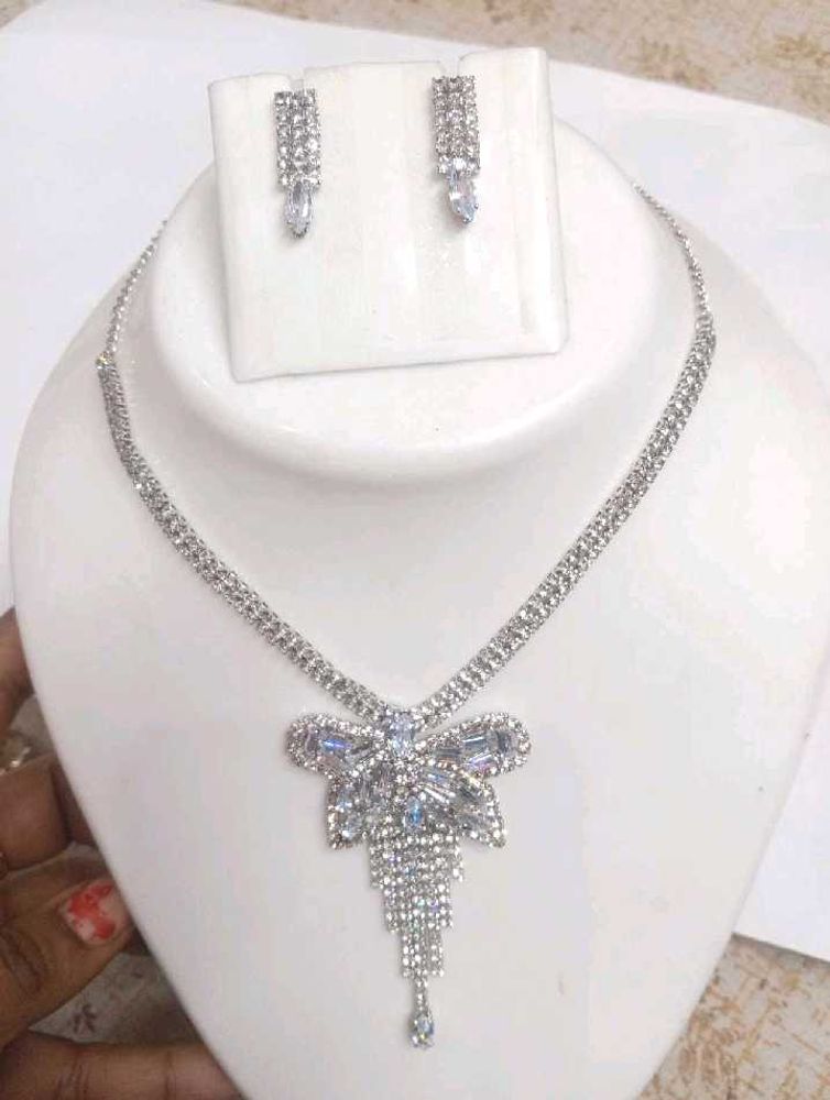 Light Weight AD Set With Earrings