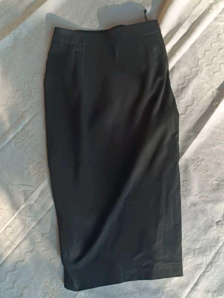 Black formal Skirt