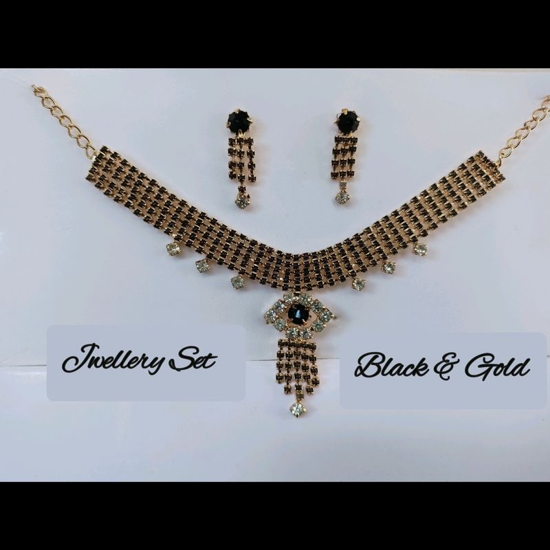 Black &amp; Gold Jwellery Set