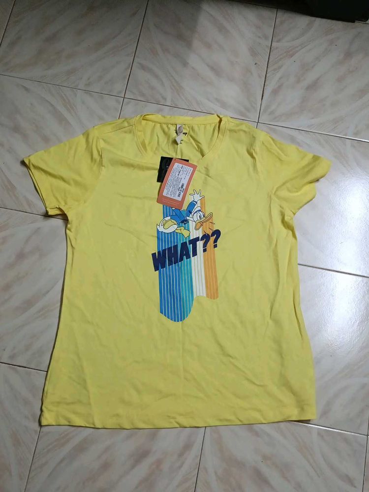 Donald Duck Graphic Tee