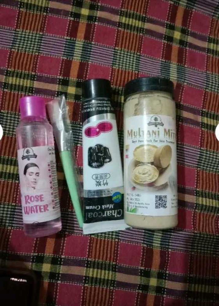 4-in-1 Combo Skincare Kit[quantity-4,bestBefore24m