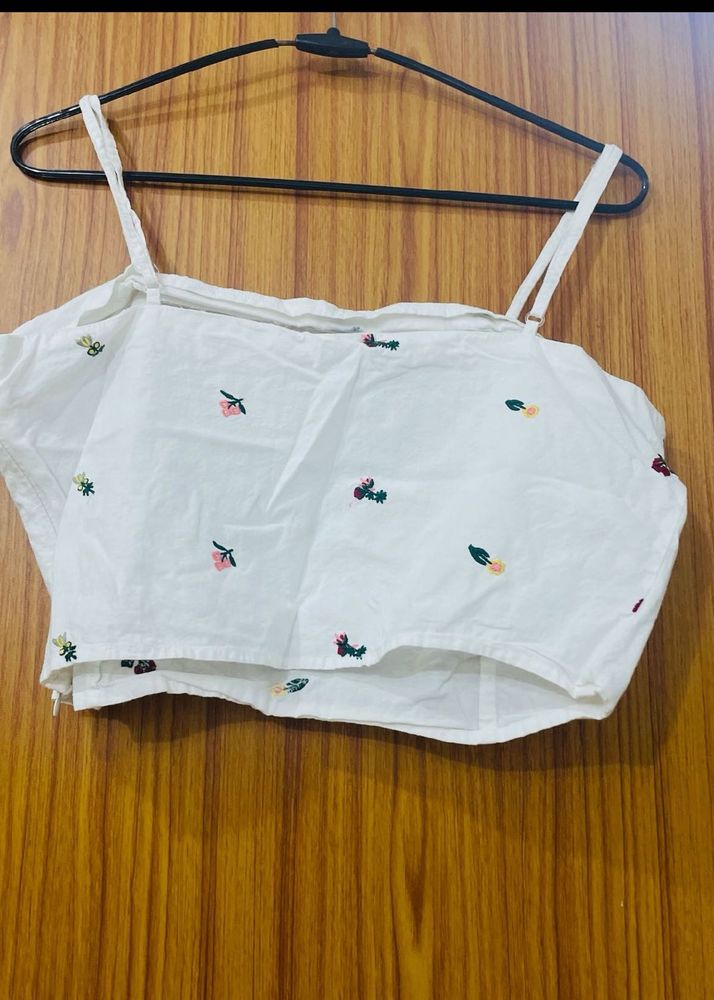 Floral Embroidered Crop Top