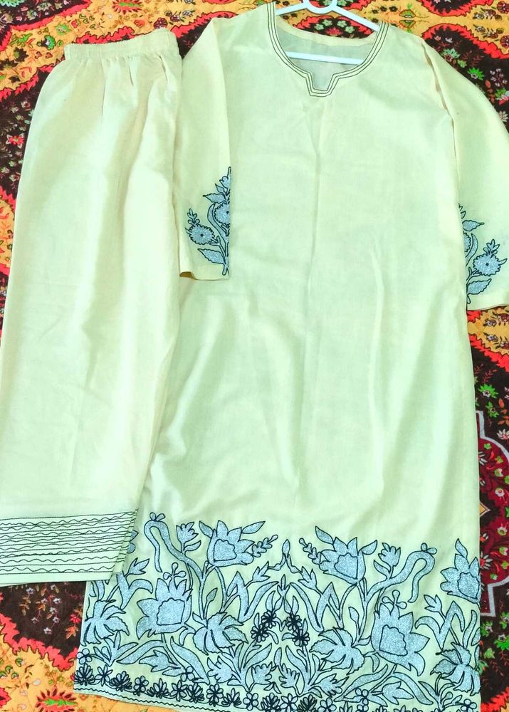 Floral Embroidered Kurta Set