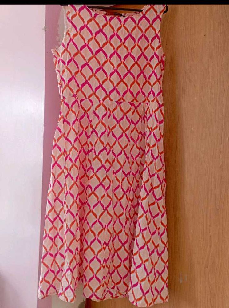 Patterned Side Cut Dress