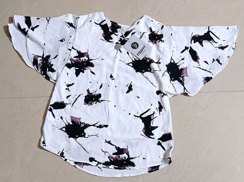 New!! White Top For Women🤍🖤