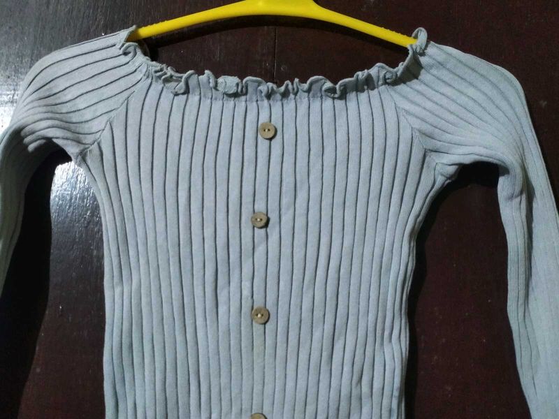 Off shoulder Top
