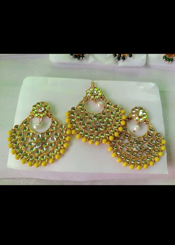 Yellow Earrings With Maagtika