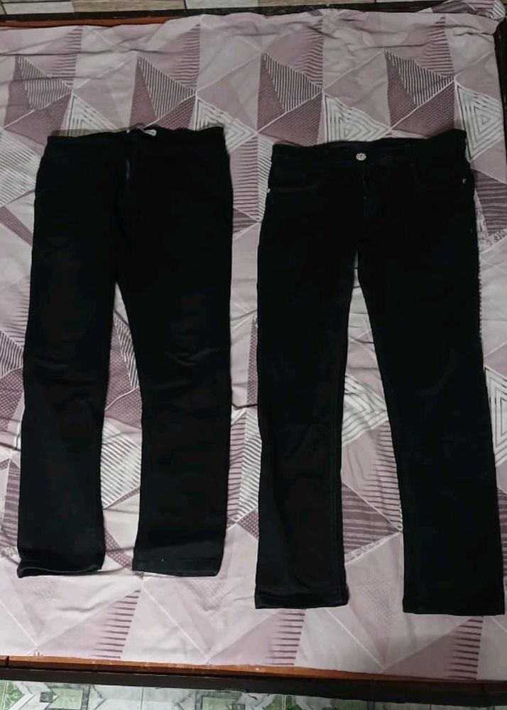 2 Black Jean&#39;s